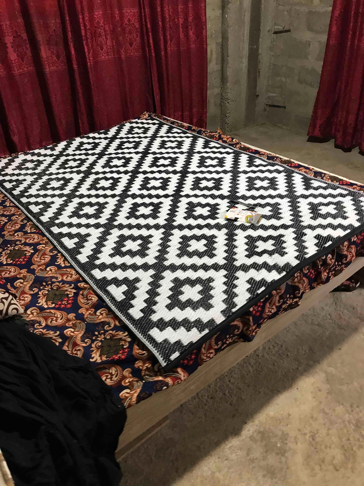 Plastic Mat, Indoor/Outdoor Rug, Chitai Mat (4' x 6')