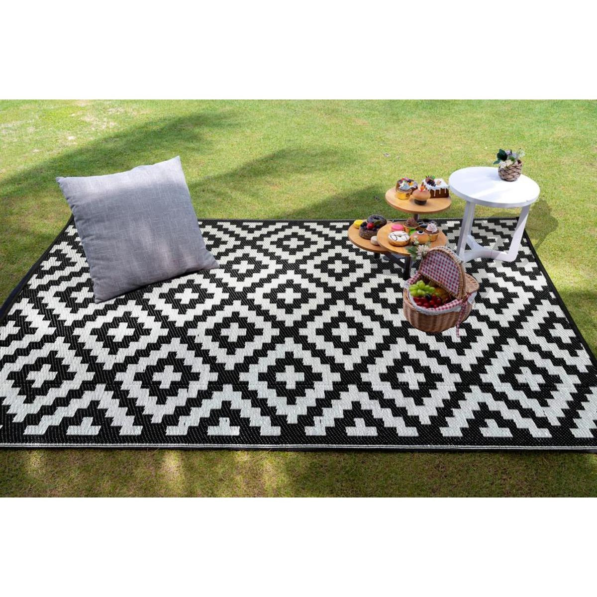 Plastic Mat, Indoor/Outdoor Rug, Chitai Mat (4' x 6')