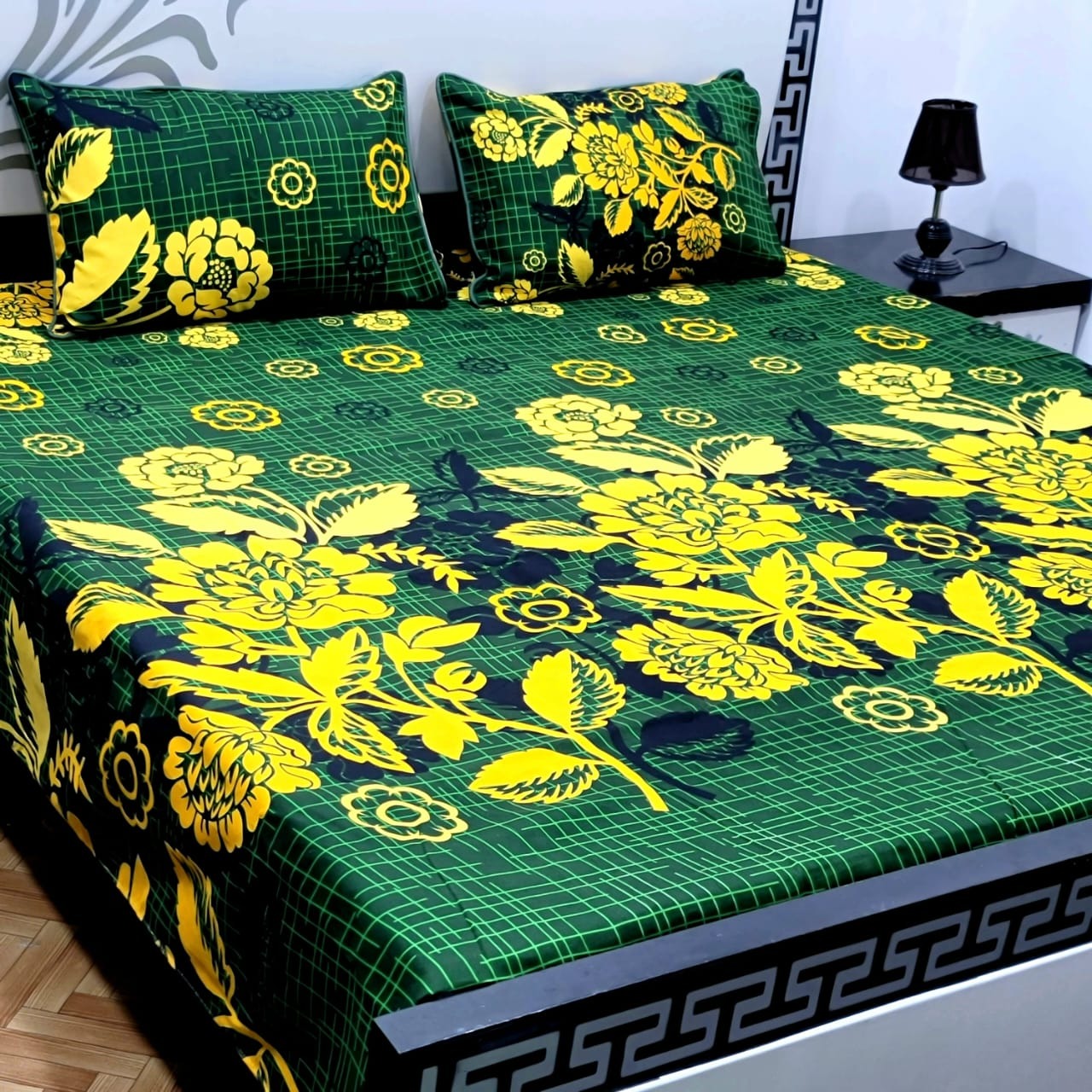 Dazzling Point High Quality KING SIZE Fine Soft Cotton Unique Designed Top Famous Colors Bedsheet